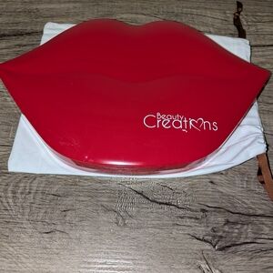 Beauty Creations Red Lip-Shaped Makeup Case